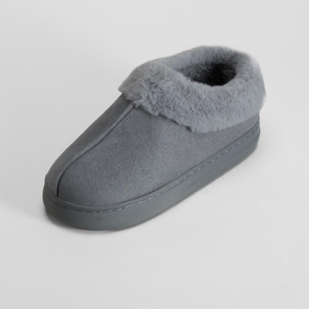 Zapatilla de casa gris con forro suave OLYNE