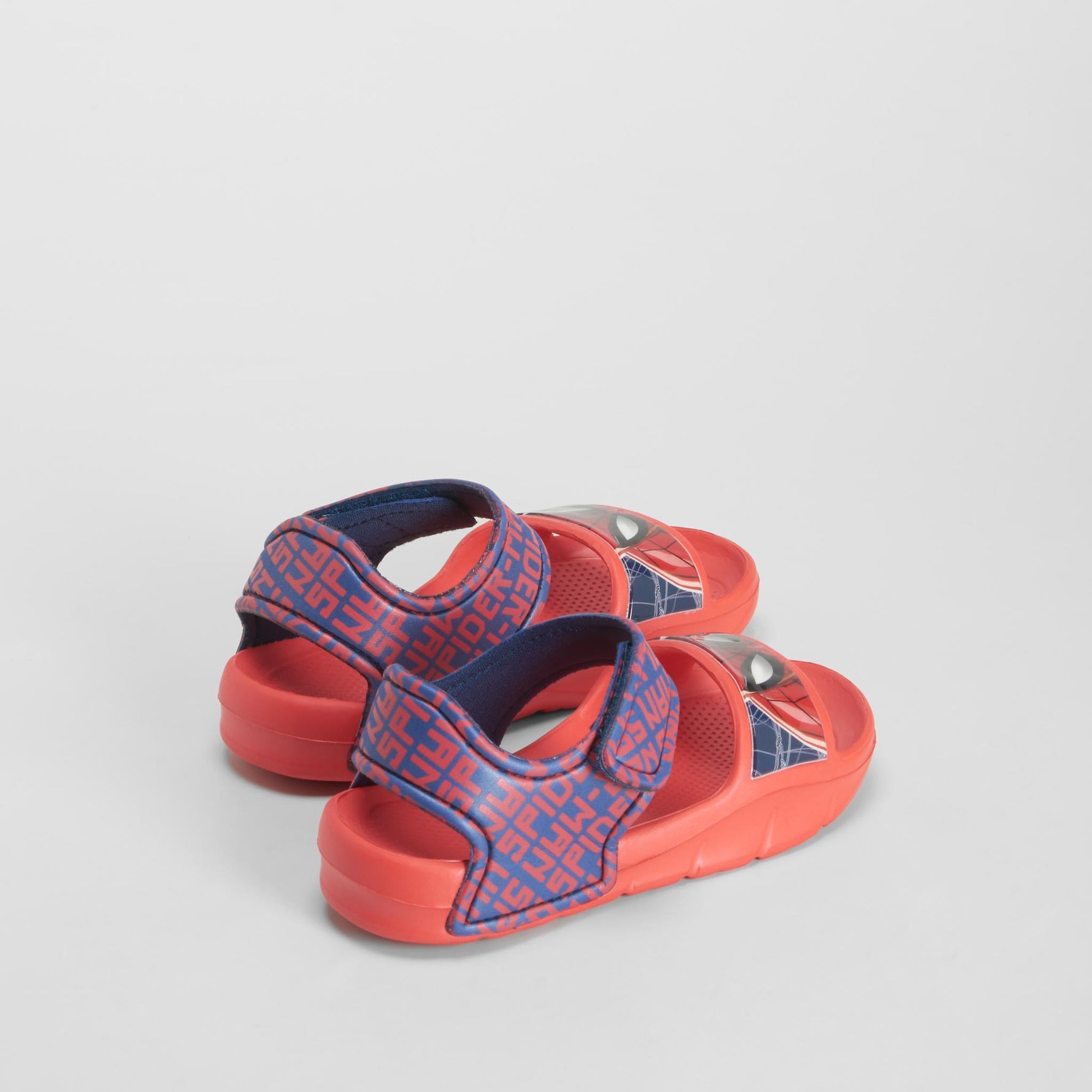 Chancla velcro roja SPIDERMAN