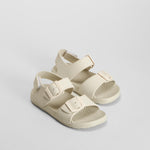 Chancla doble hebilla y velcro beige COCONUT