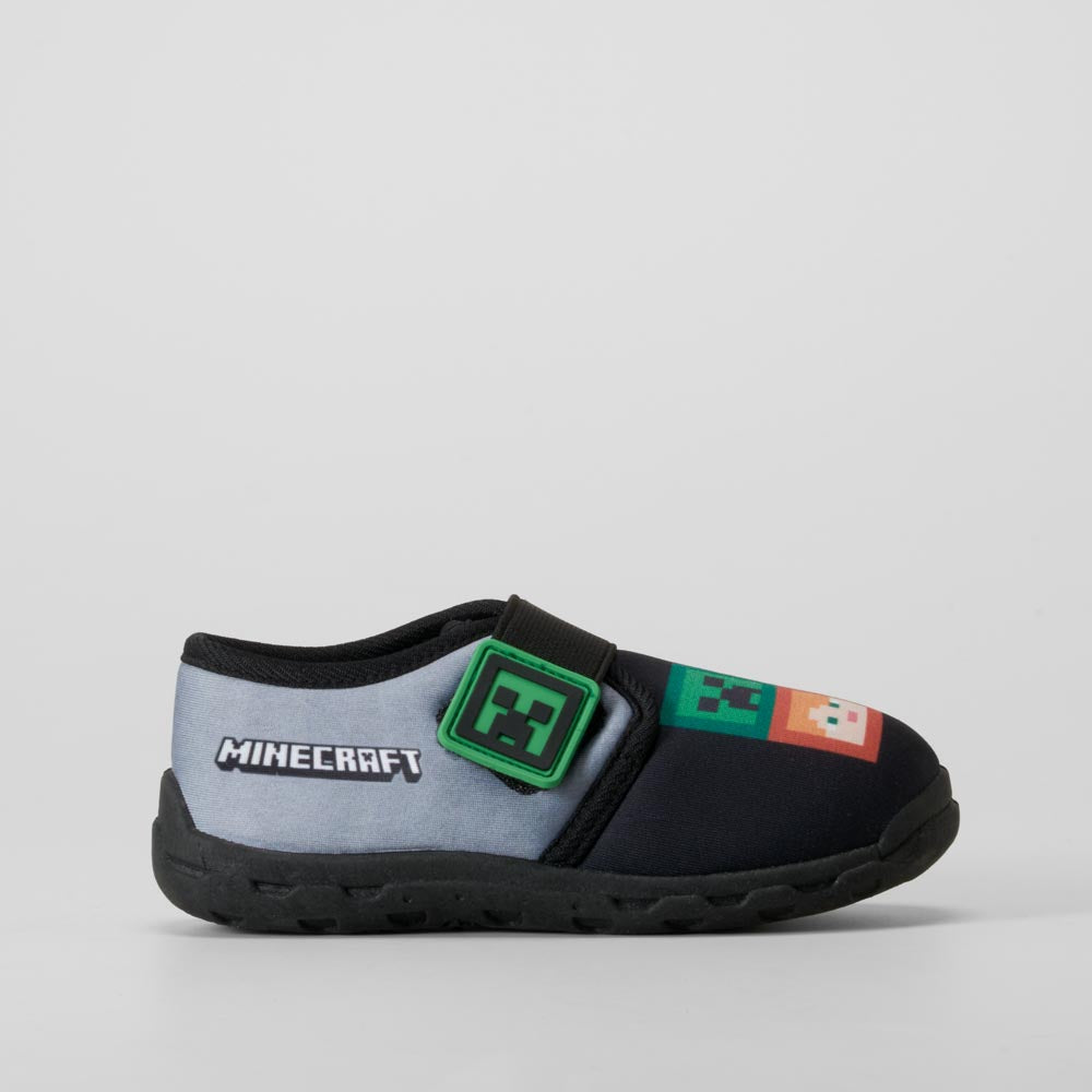 Zapatilla casa cerrada cuadrados verde MINECRAFT