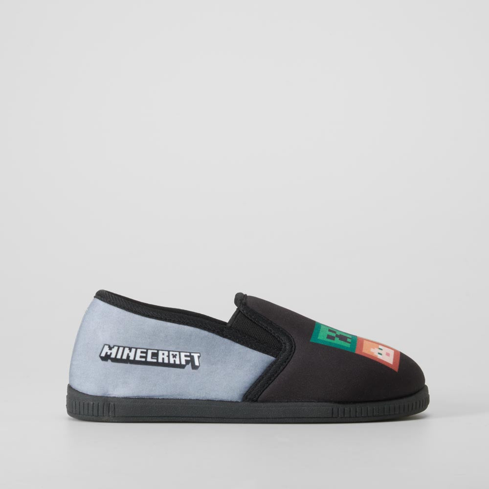 Zapatilla de casa cerrada negra MINECRAFT
