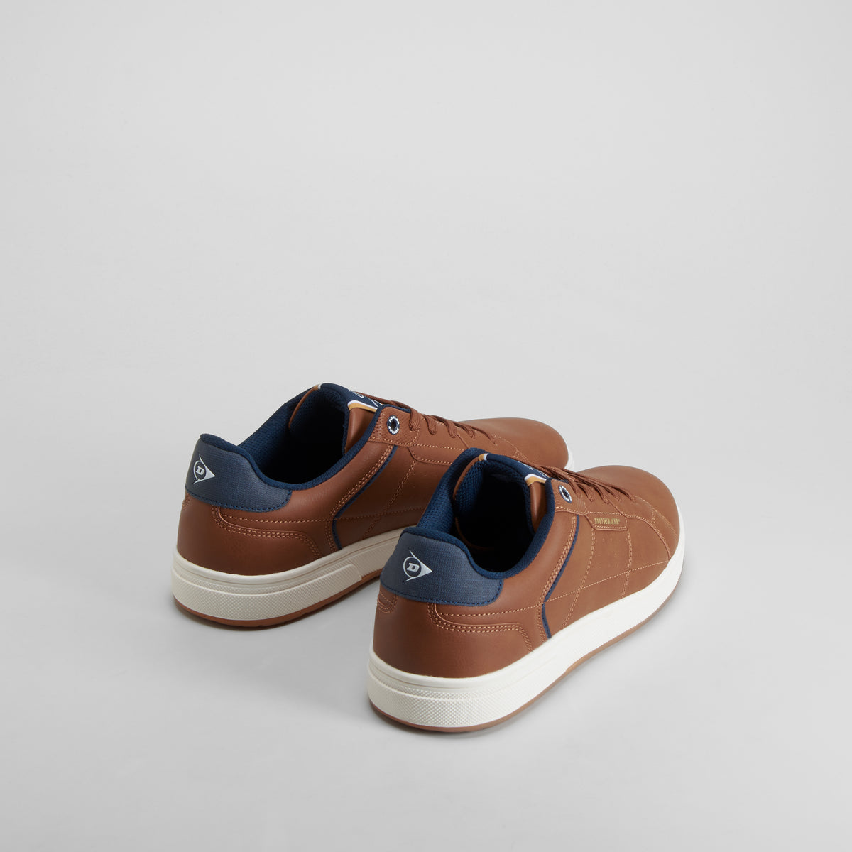 Zapatilla marrón suela clara cordones DUNLOP