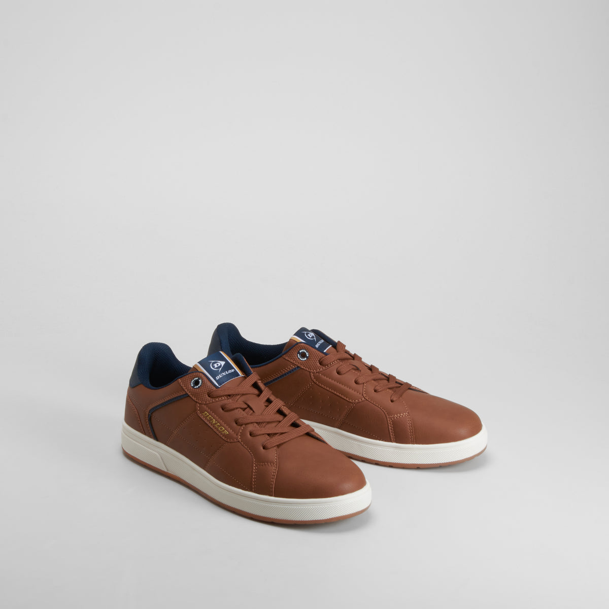 Zapatilla marrón suela clara cordones DUNLOP