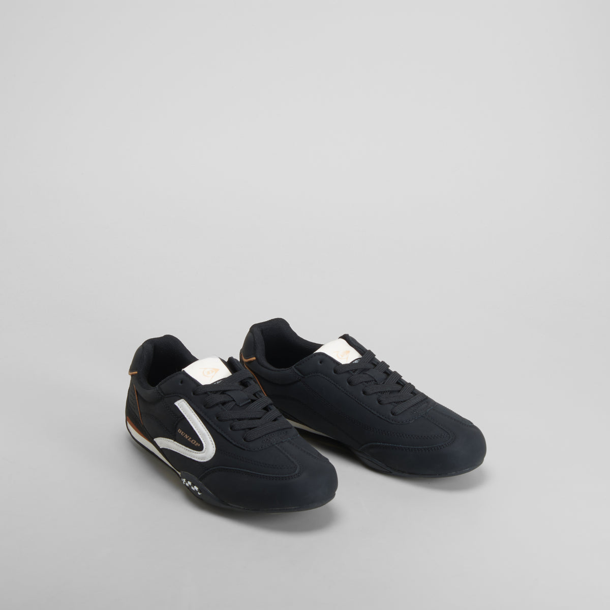 Deportiva urbana negra DUNLOP