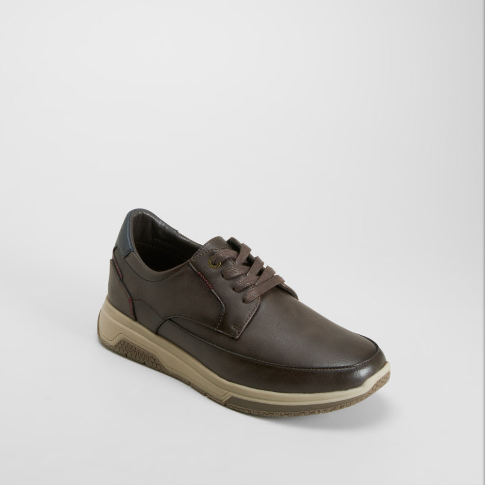 Zapatilla casual marrón suela beige COMFEET