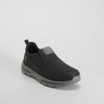 Zapato casual slip on negra COMFEET