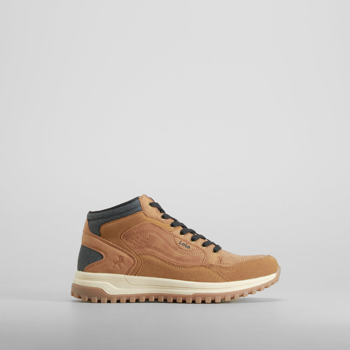 Zapatilla alta sport beige LOIS