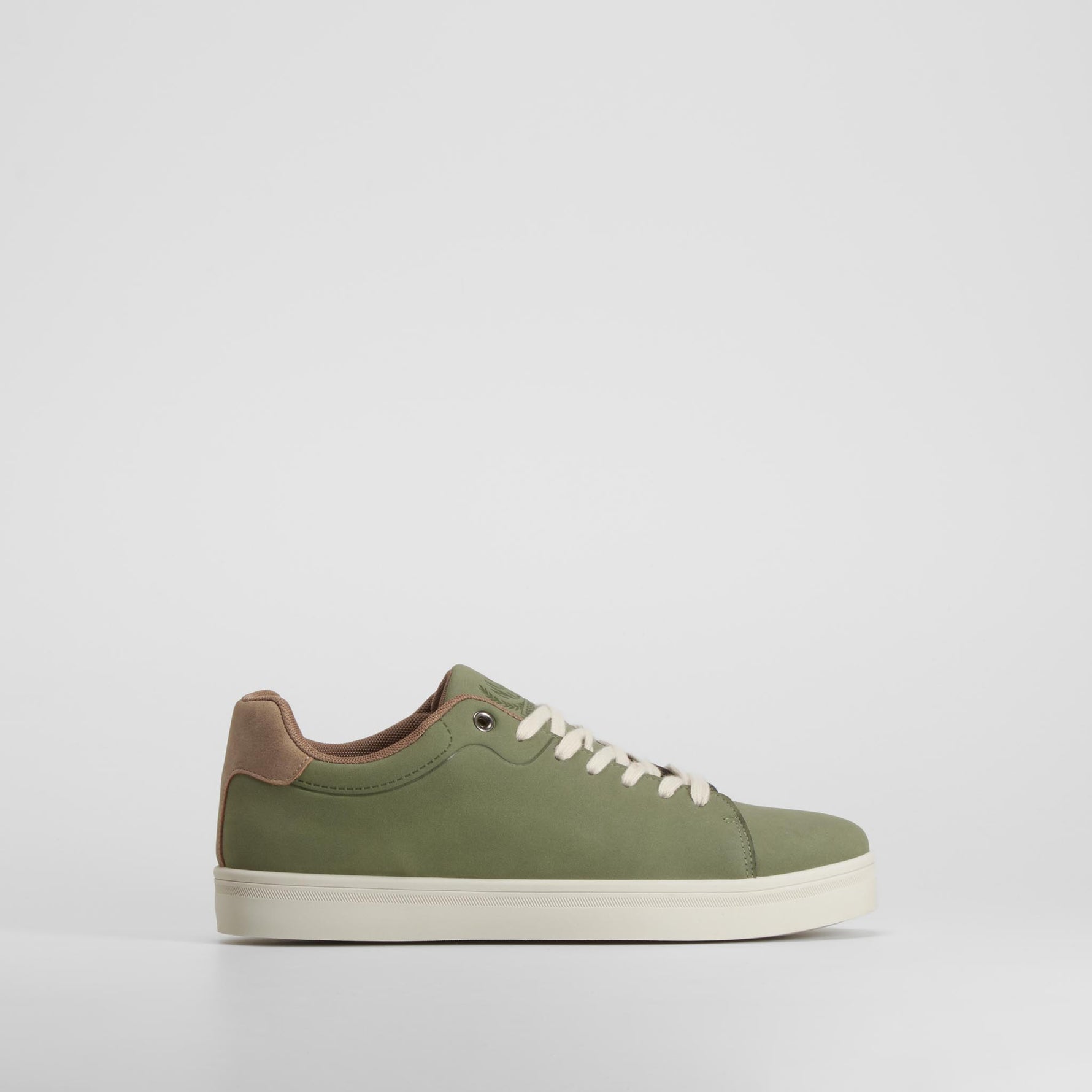 Zapatilla urbana casual verde NYC