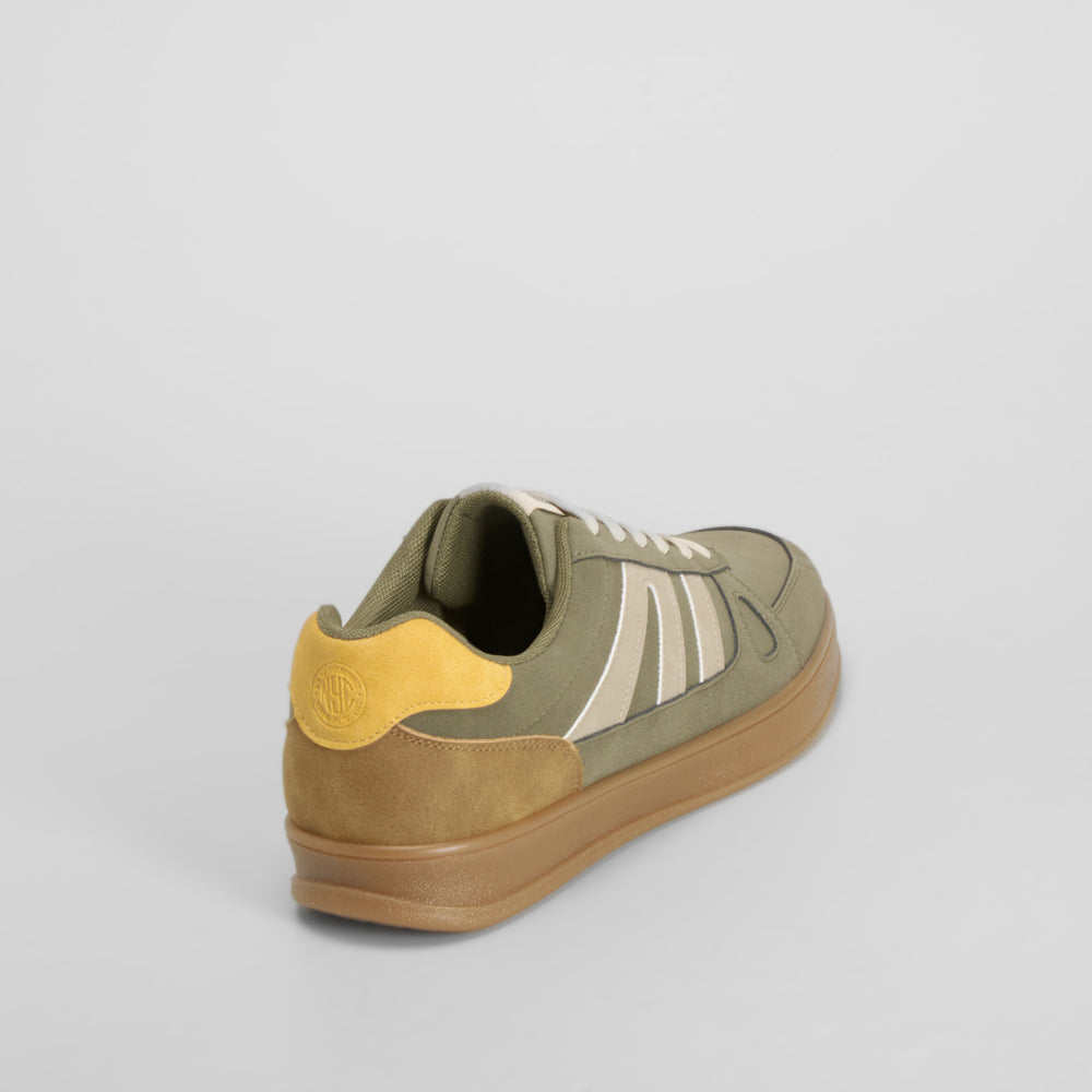 Zapatilla verde casual suela marrón NYC