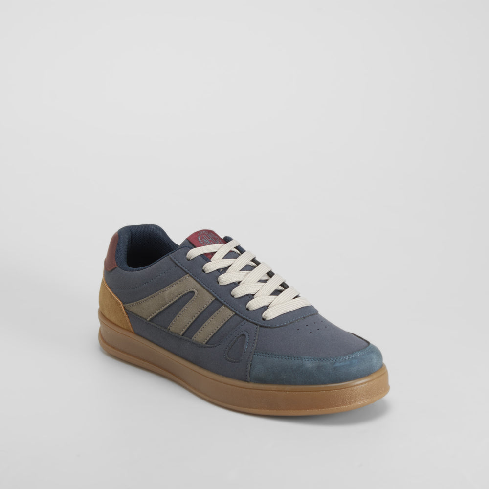 Deportiva urbana azul NYC