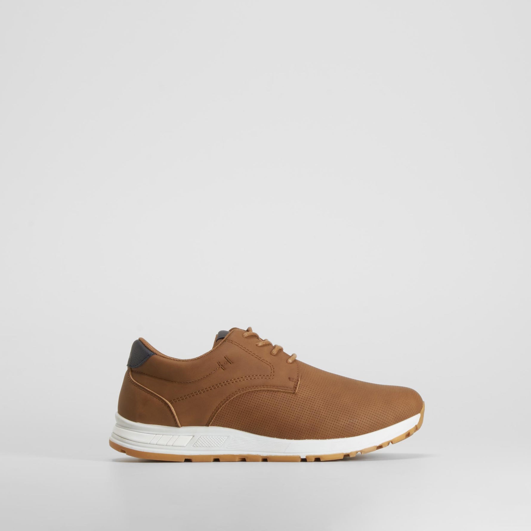 Zapatilla blucher runner marrón SENDA ROAD