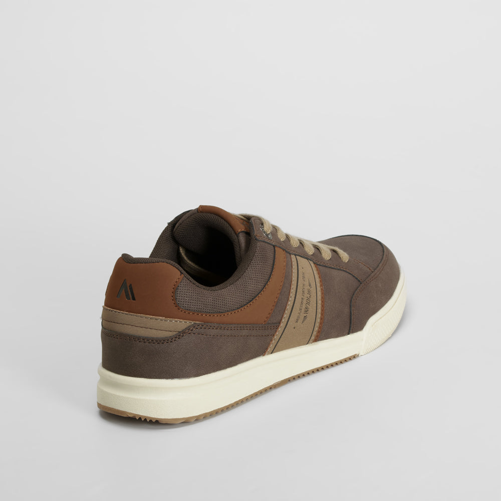Zapatilla marron suela clara SENDA ROAD