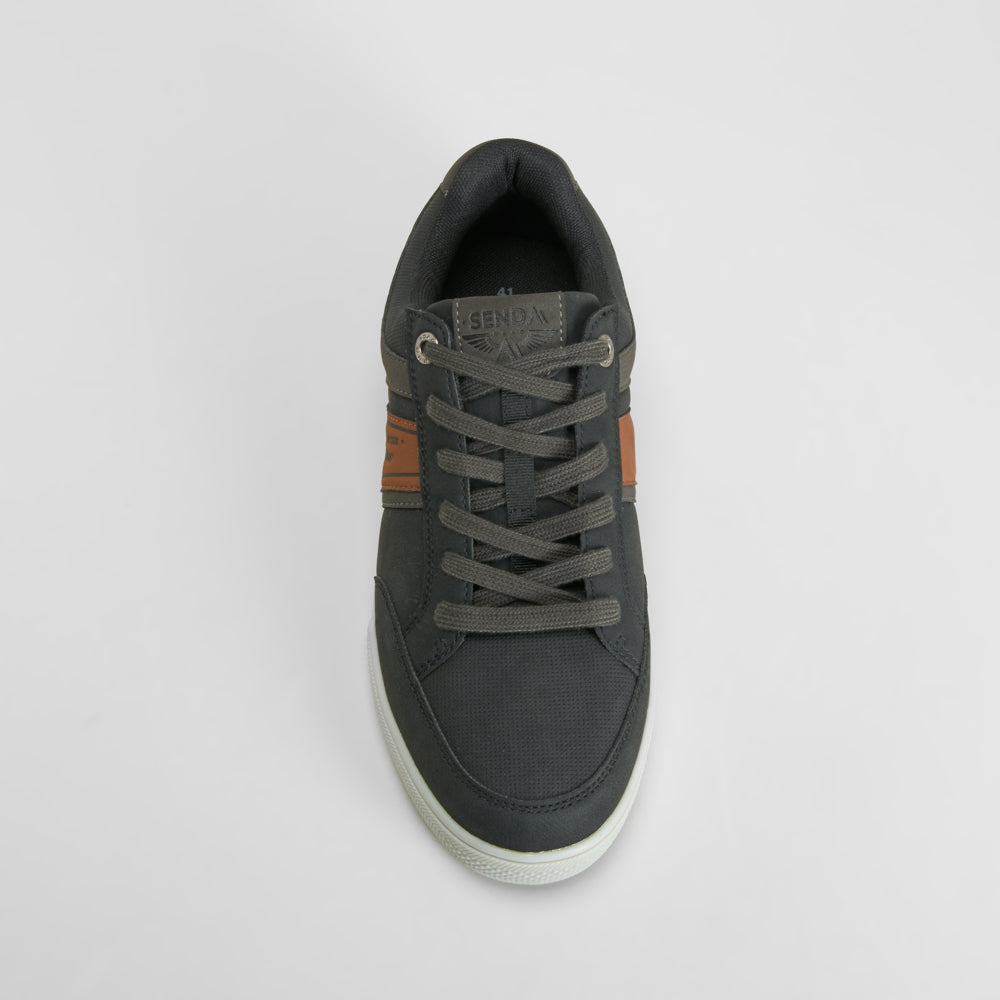 Zapatilla urbana negra SENDA ROAD