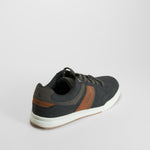 Zapatilla urbana negra SENDA ROAD