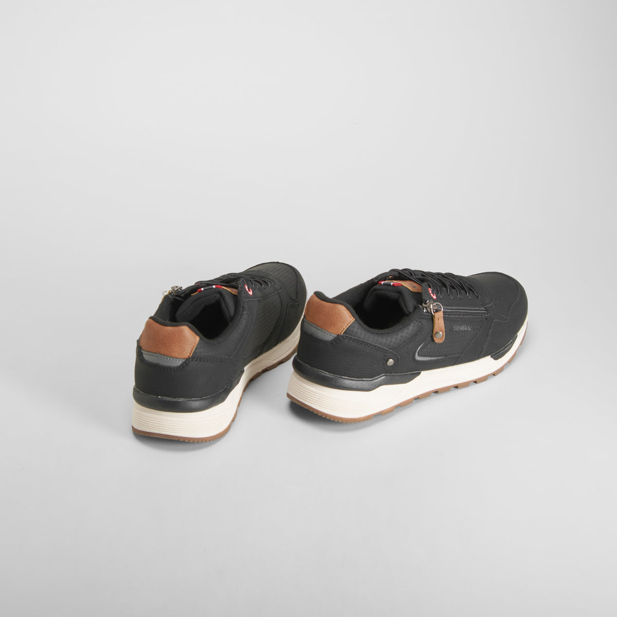 Zapatilla casual negro SENDA ROAD