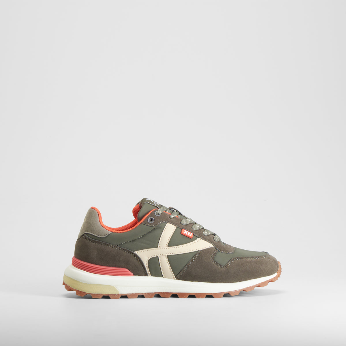 Zapatilla retro jogging cruz verde XTI