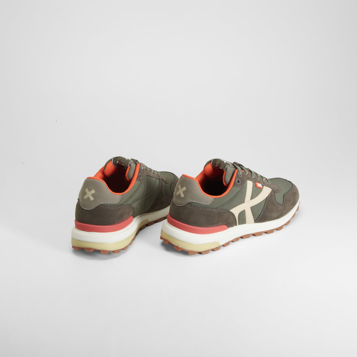 Zapatilla retro jogging cruz verde XTI