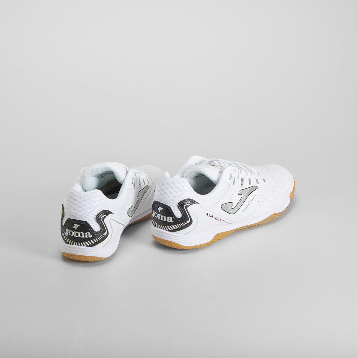 Zapatilla deportiva Maxima 2622 indoor blanco JOMA