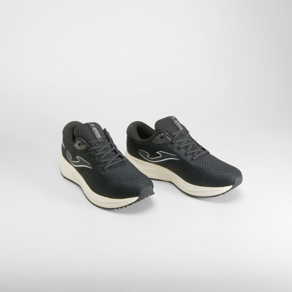 Zapatilla deportiva men 2601 negra JOMA