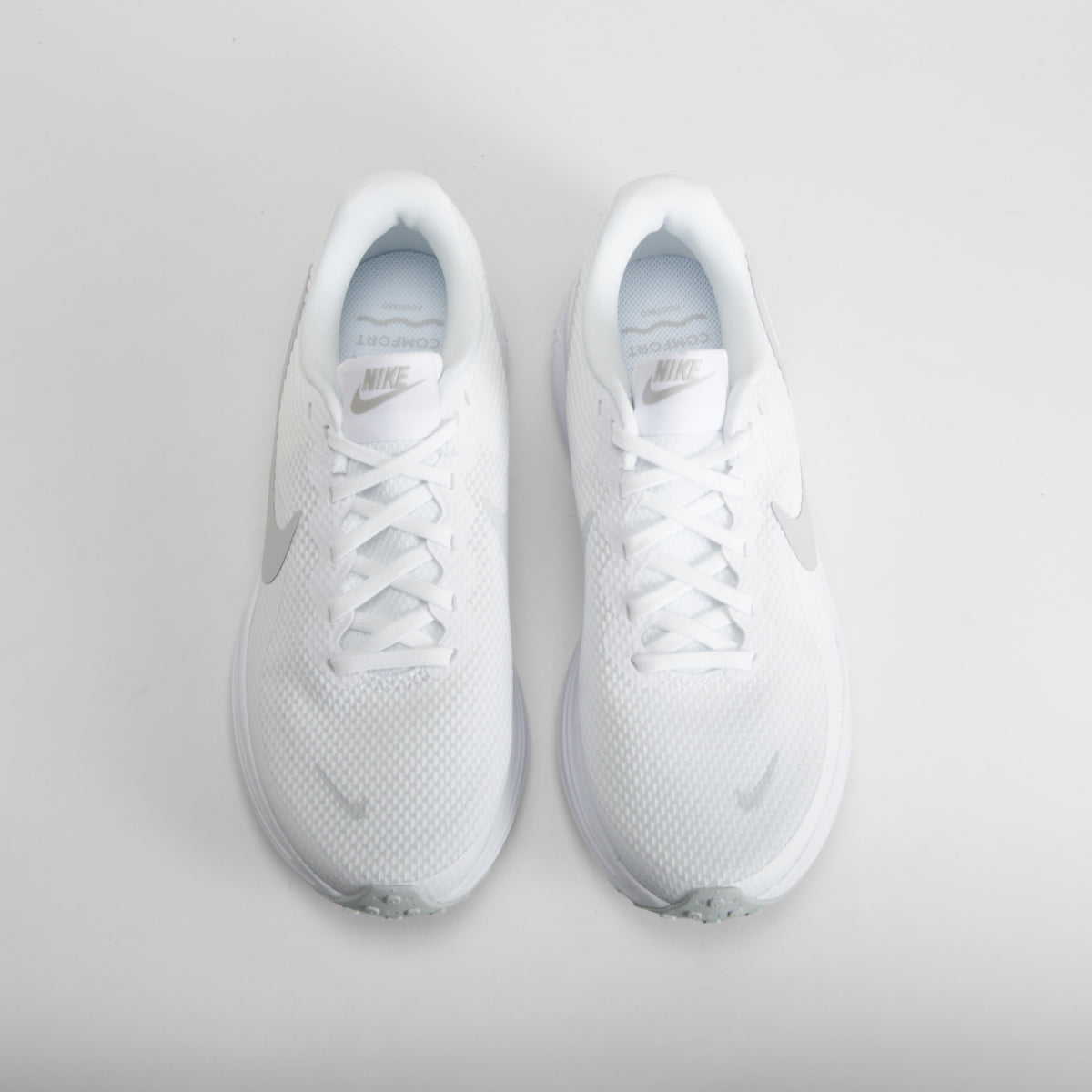 Zapatilla deportiva Revolution 8 blanca NIKE