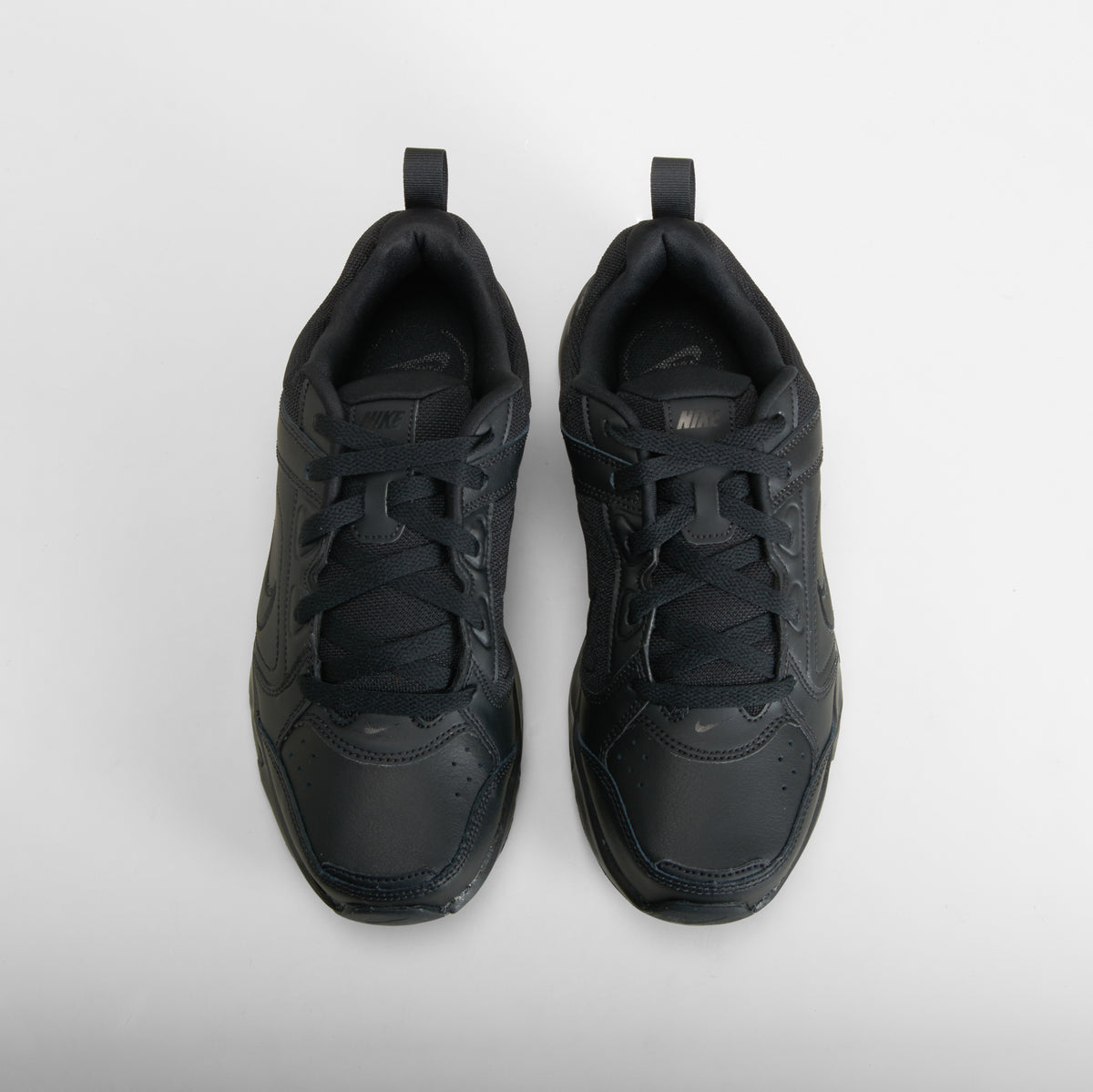 Zapatilla deportiva Defy All Day negra NIKE