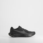 Zapatilla deportiva Revolution 8 total negra NIKE