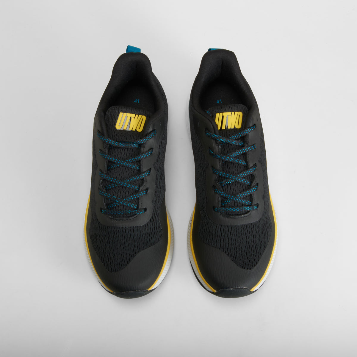 Zapatilla deportiva running fast negra UTWO