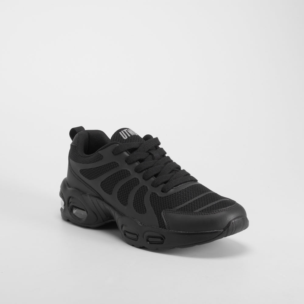 Zapatilla deportiva con cordón negra UTWO