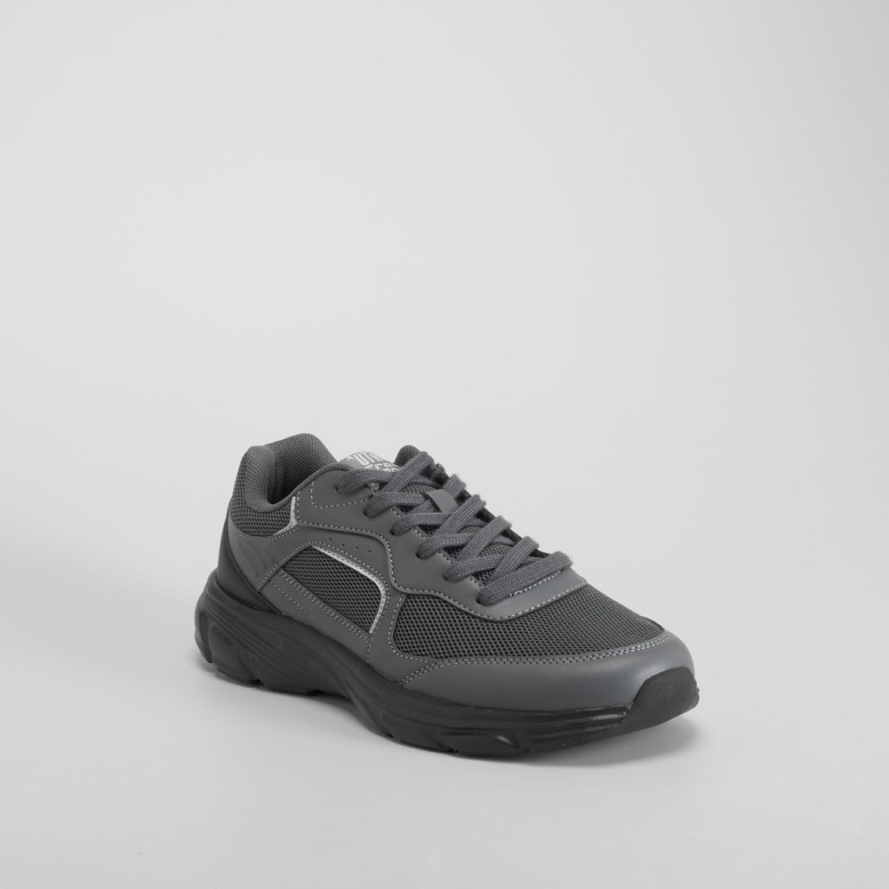 Zapatilla deportiva gris suela negra UTWO