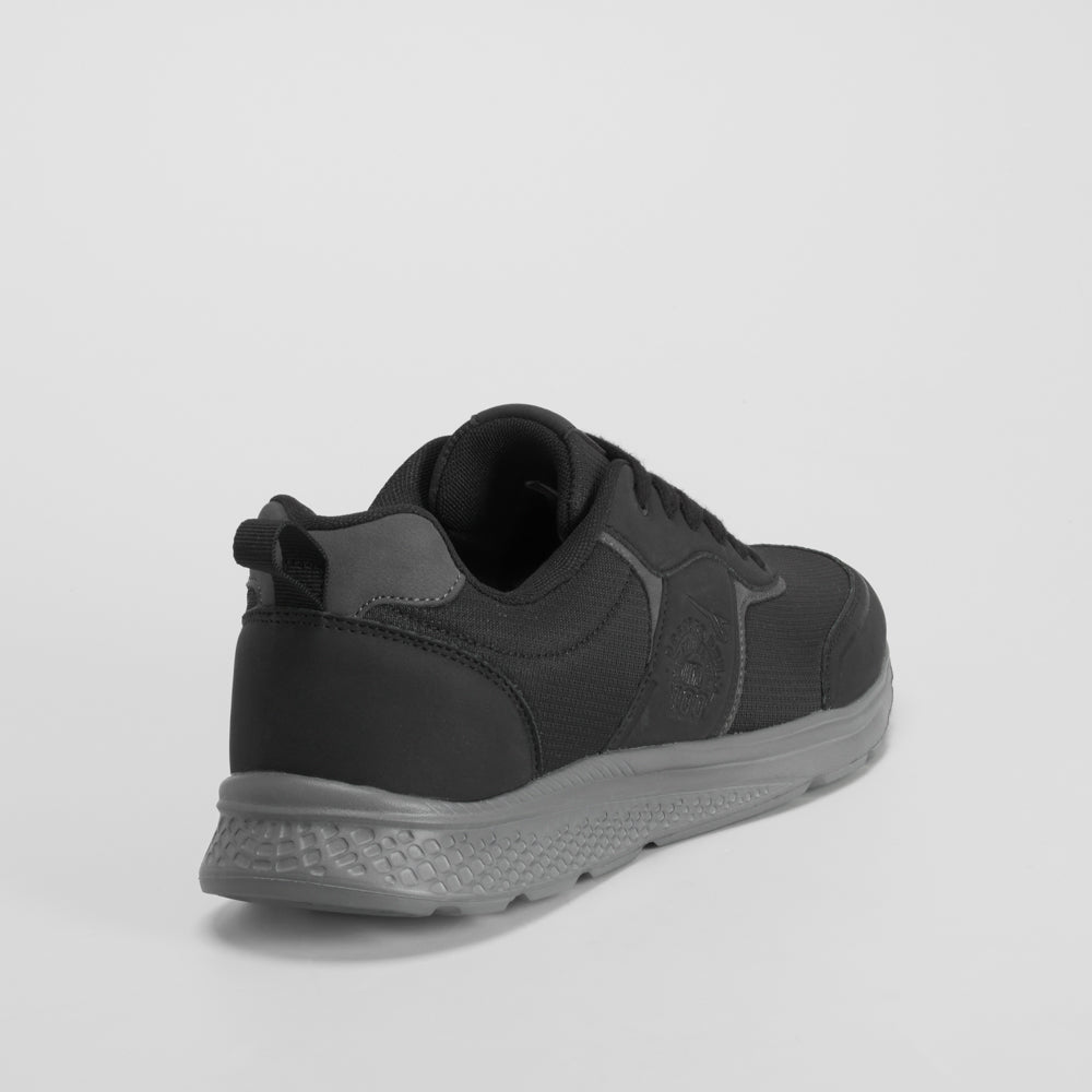 Deportiva walking cordones negra UTWO