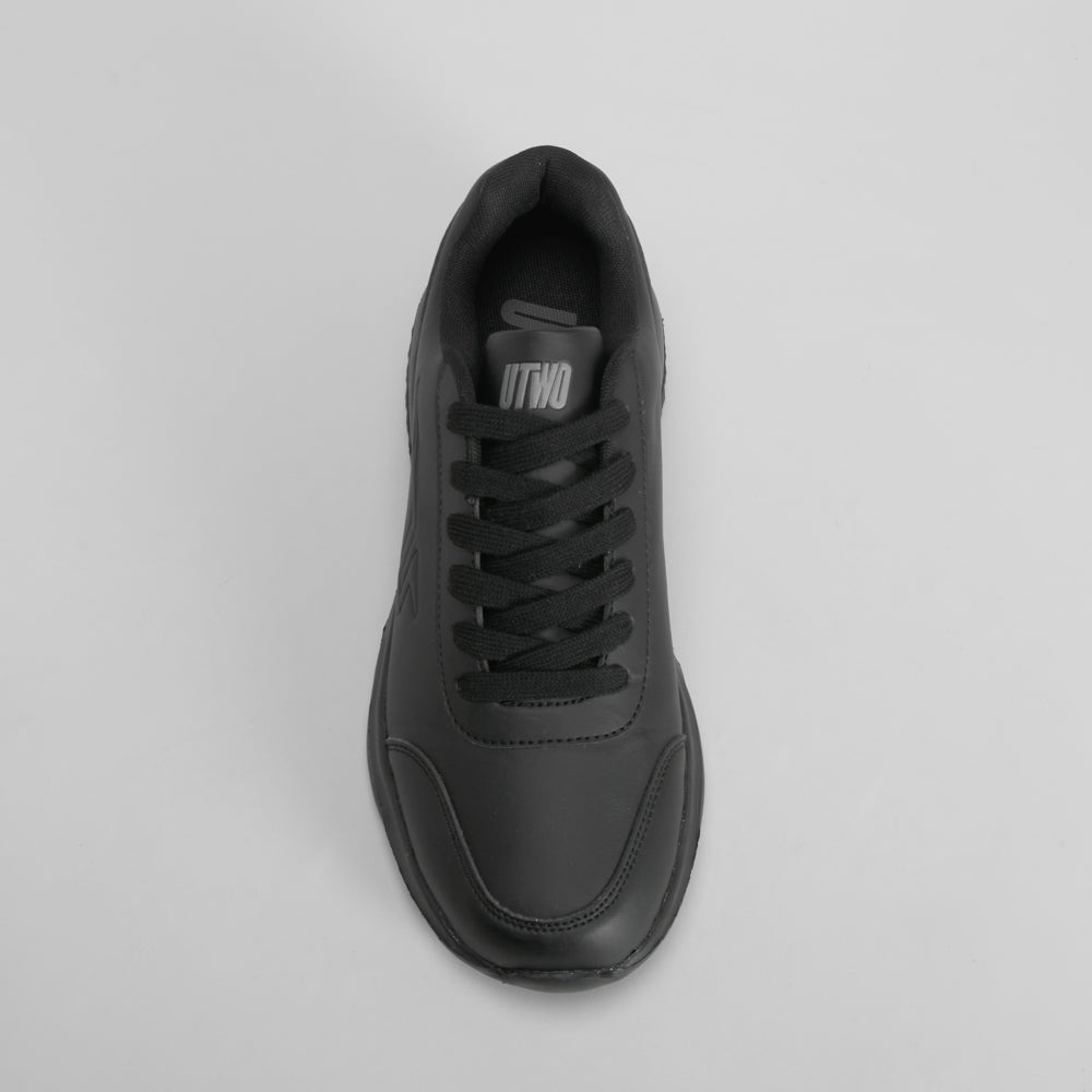 Zapatilla deportiva negra con cordones UTWO