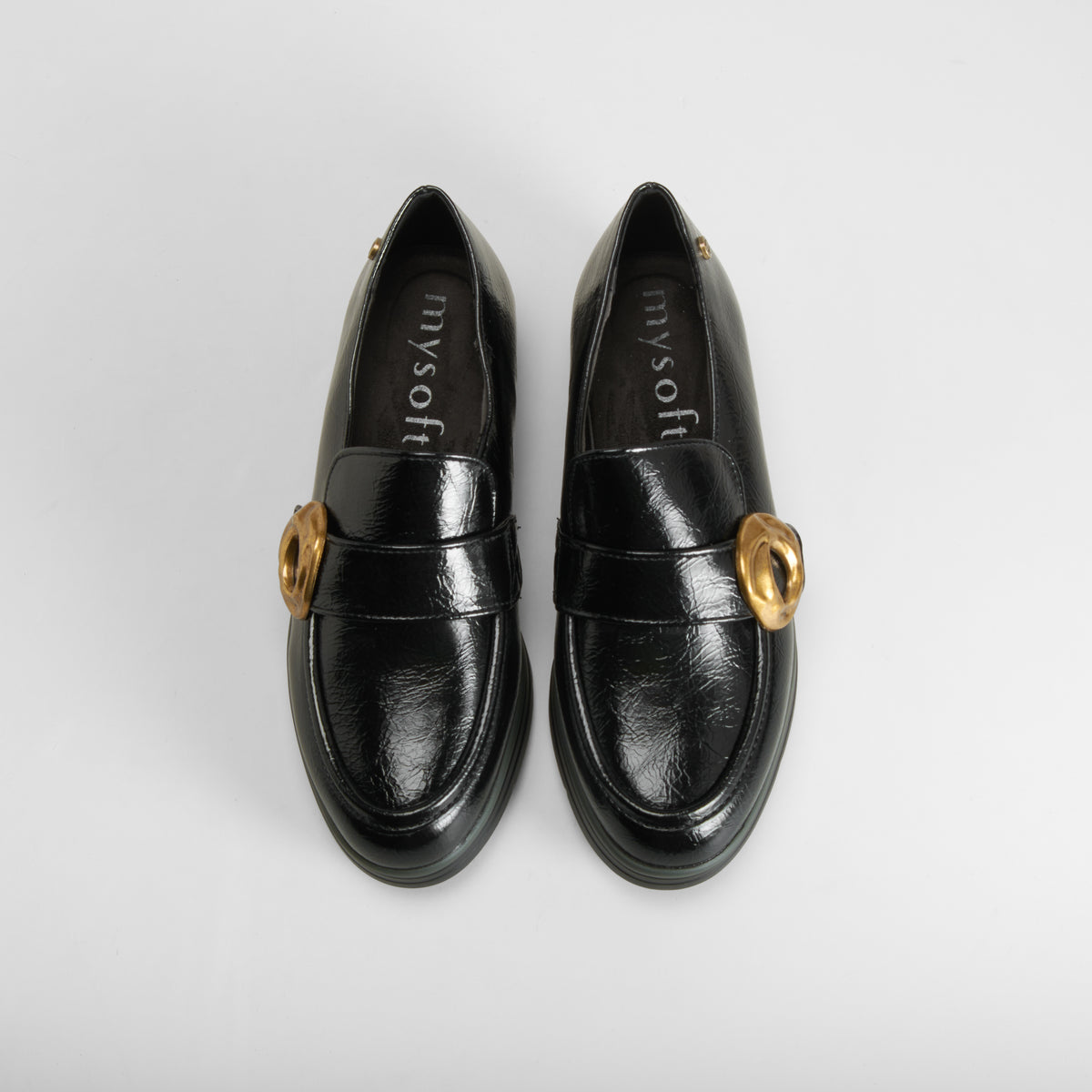 Mocasín cuña adorno dorado negro MYSOFT