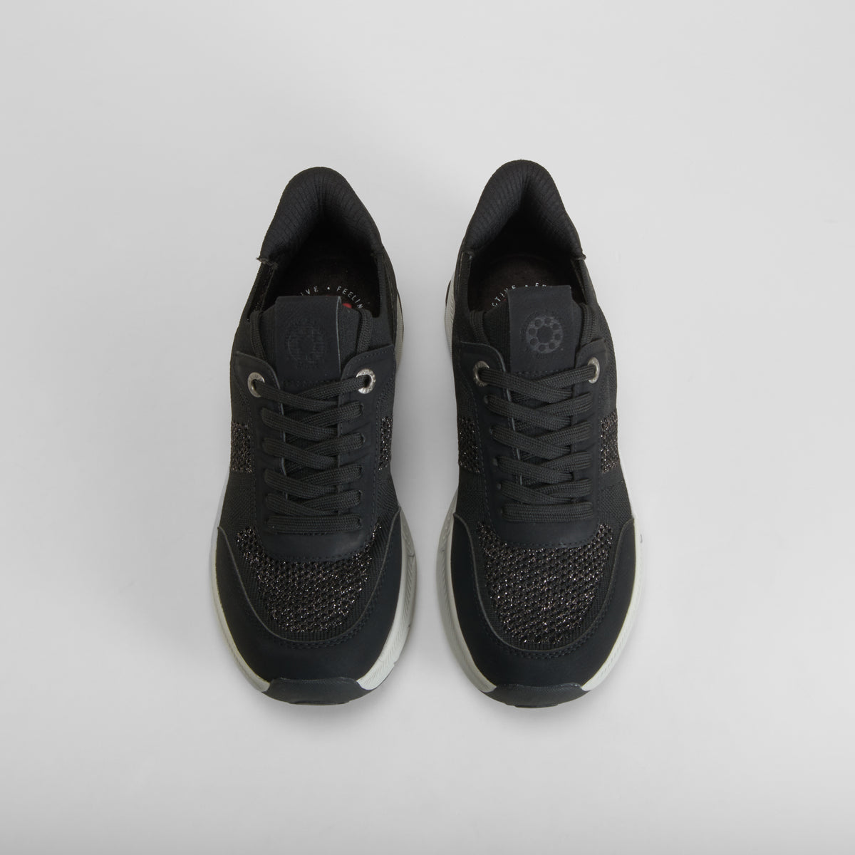 Zapatilla casual negro RELIFE