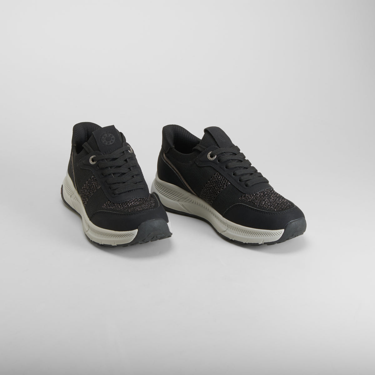 Zapatilla casual negro RELIFE