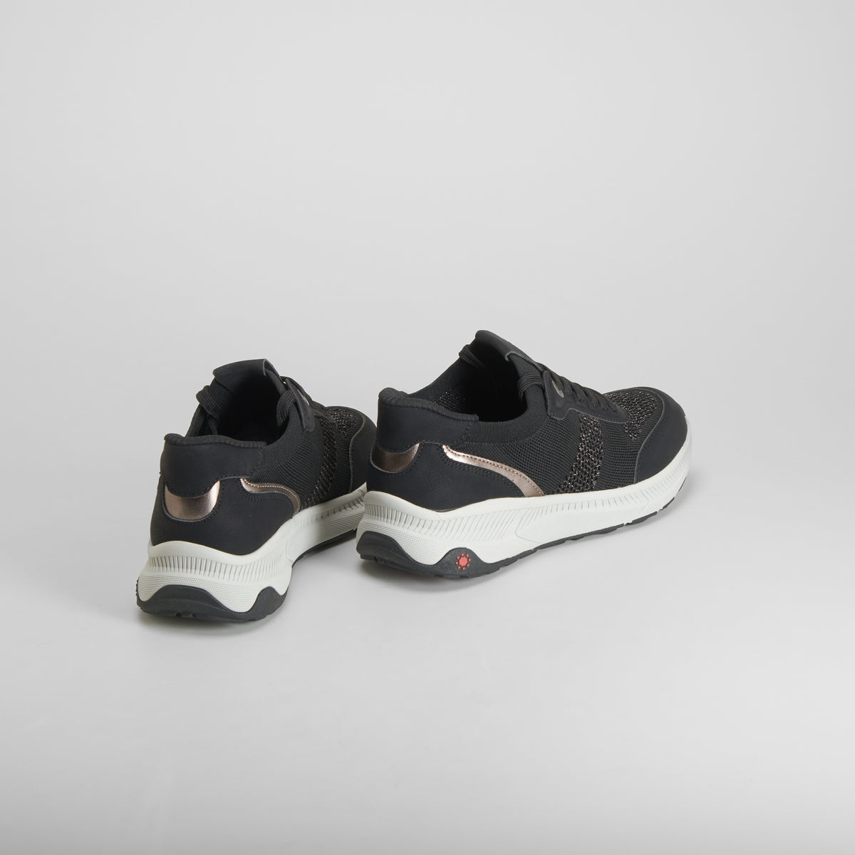 Zapatilla casual negro RELIFE