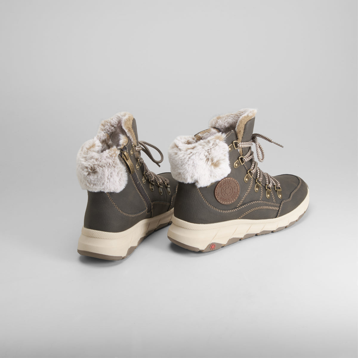 Botín pelo cordones marrón RELIFE