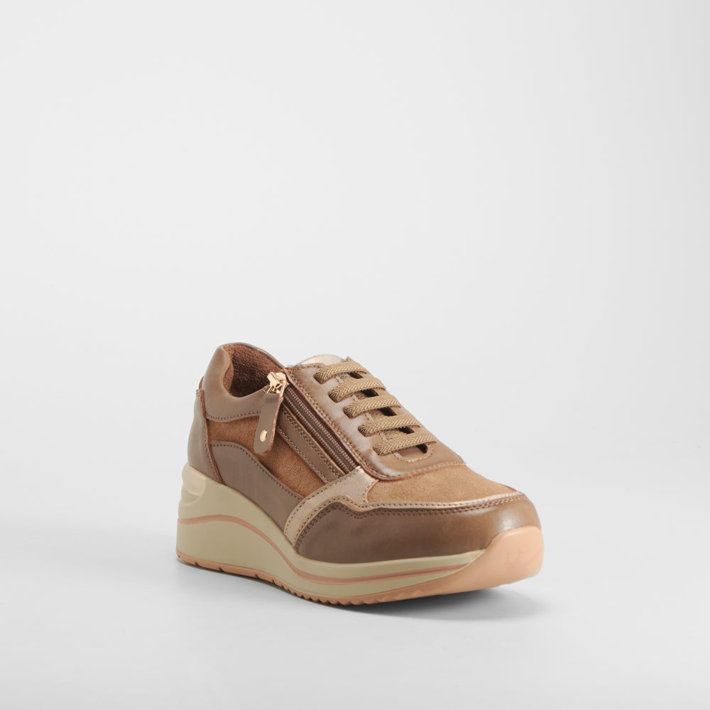 Sneaker cuña elástico beige COMFEET