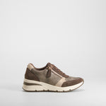 Sneaker cuña cordón marrón COMFEET