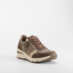 Sneaker cuña cordón marrón COMFEET