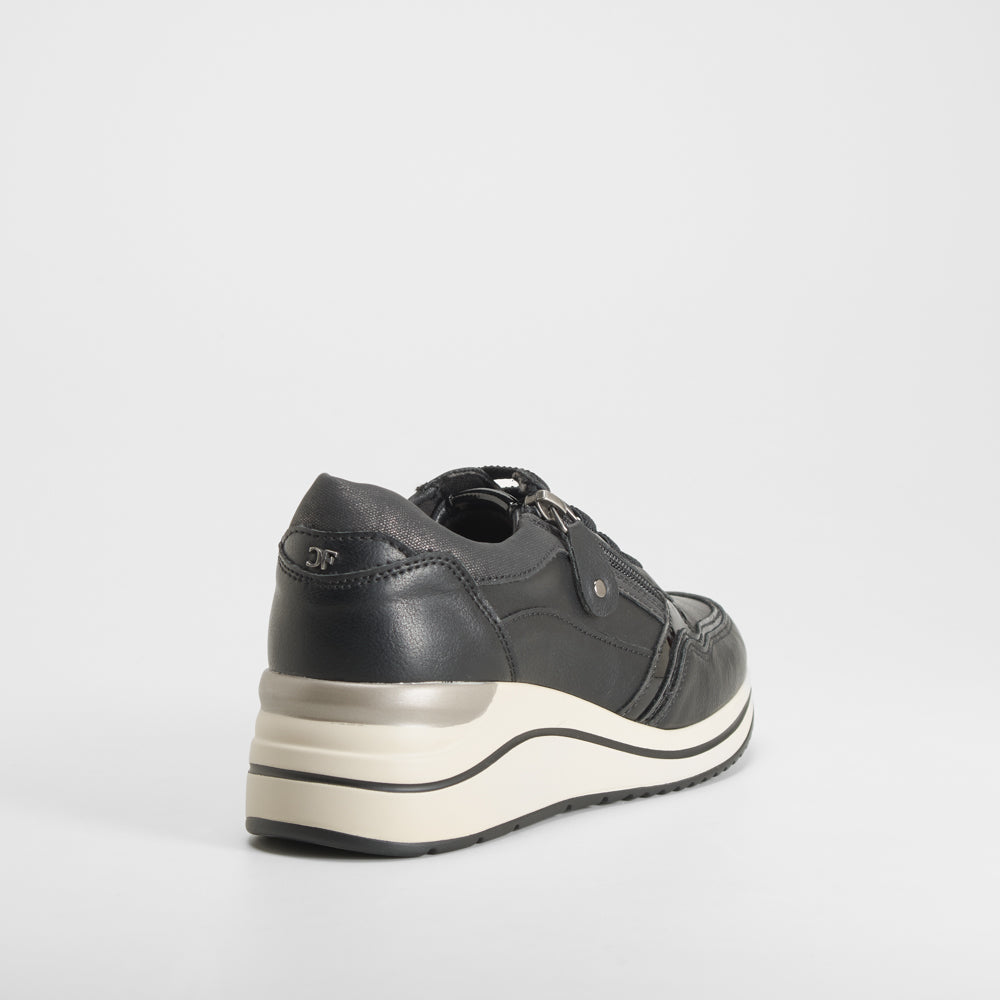 Sneaker cuña elástico negra COMFEET