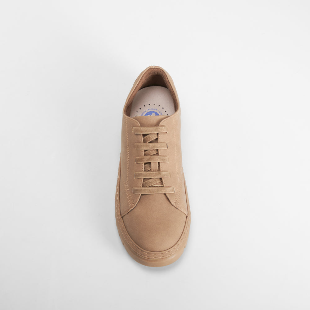 Zapato casual nobuck elásticos beige COMFEET