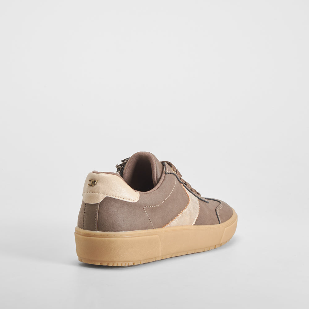 Zapatilla urbana Shock Absorber marrón COMFEET