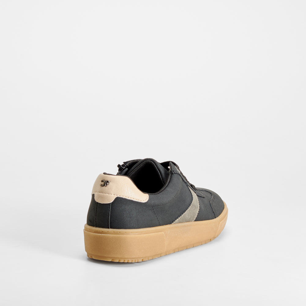 Zapatilla urbana Shock Absorber negra COMFEET