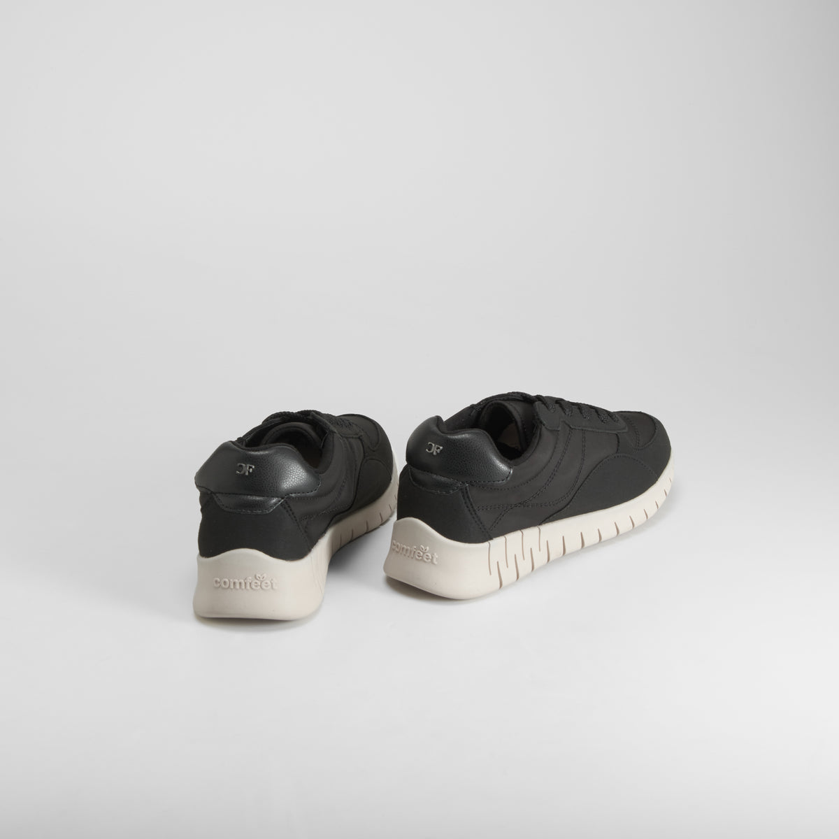 Zapatilla sneaker hexaflex negra COMFEET