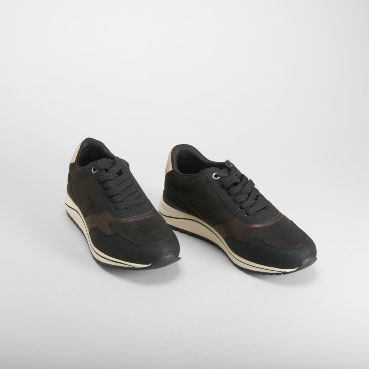 Sneaker Shock Absorber negro COMFEET