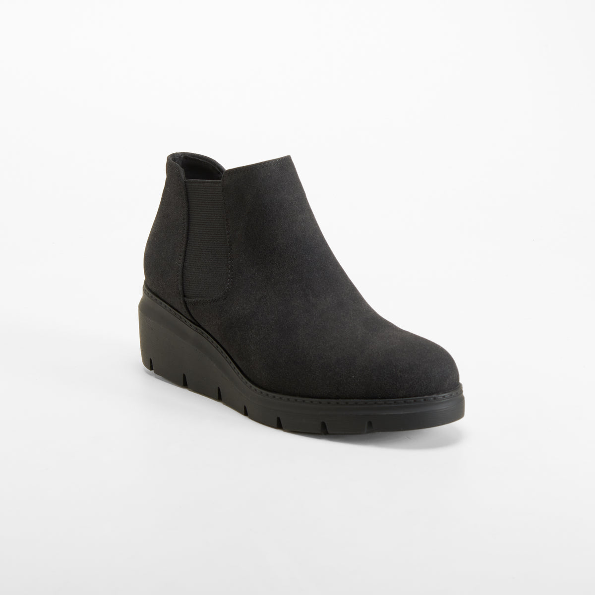 Botín suela gruesa negro COMFEET