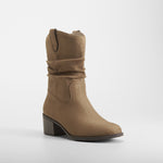 Botín tacón medio campero beige COMFEET