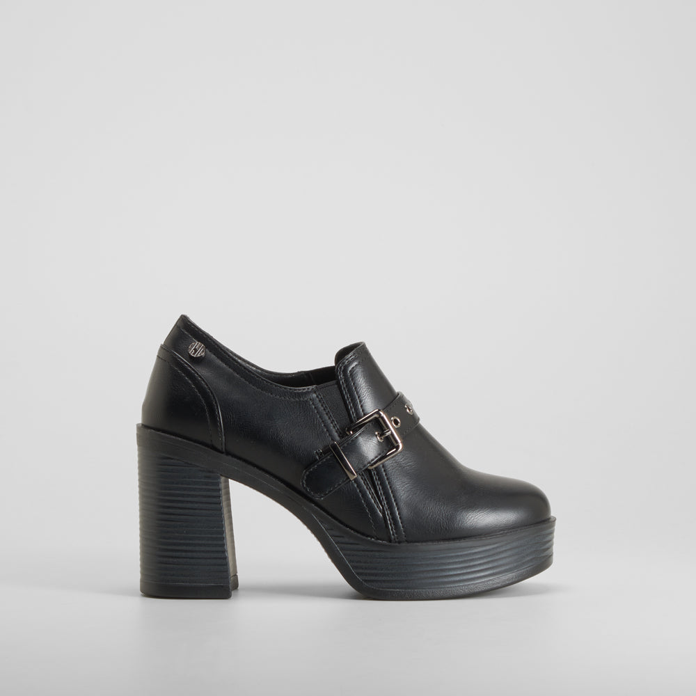 Zapato bajo tacón alto y plataforma negro NYC
