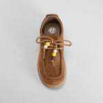 Zapato plano casual con detalle cuentas beige NYC