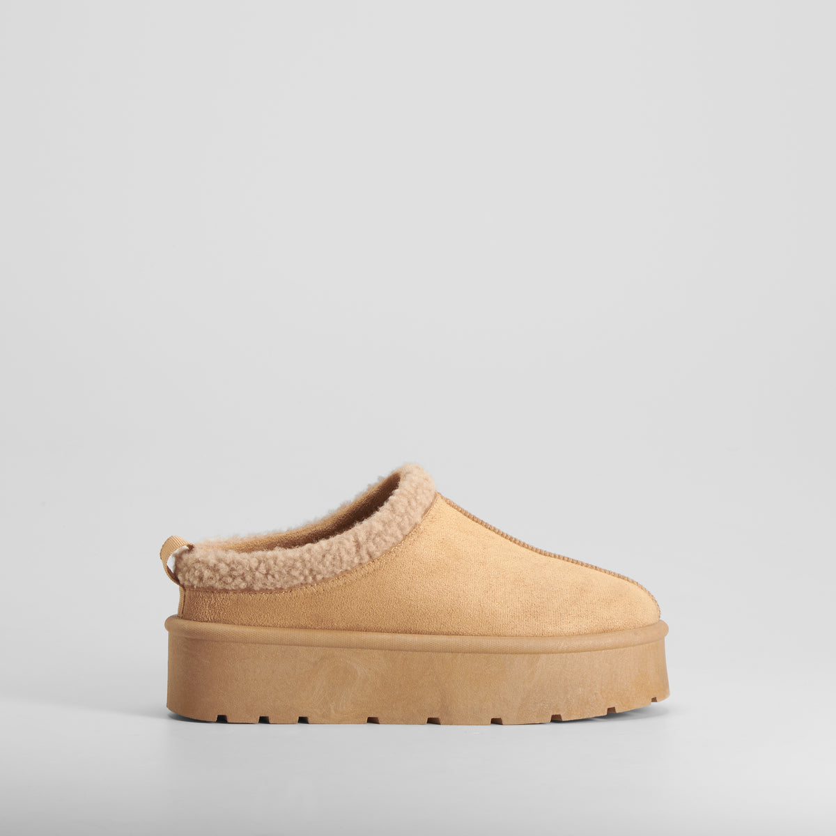 Zueco australiano plataforma beige NYC